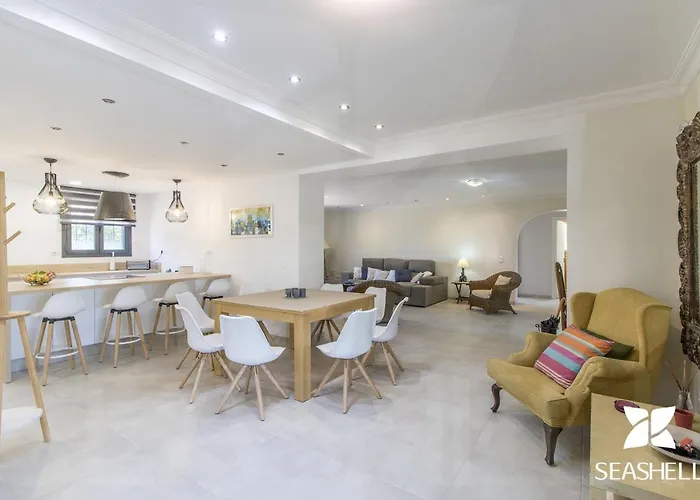 Villa Isabelle By Algarve Holidays - Loule * Loulé