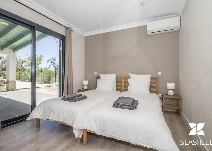 Villa Isabelle By Algarve Holidays - Loule Villa Loulé
