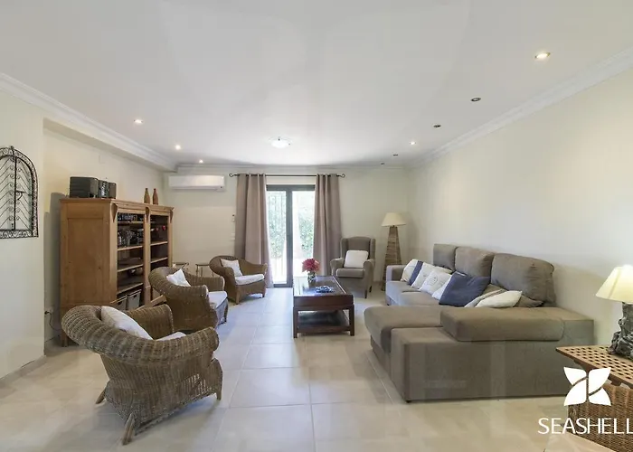 Villa Isabelle By Algarve Holidays - Loule Villa