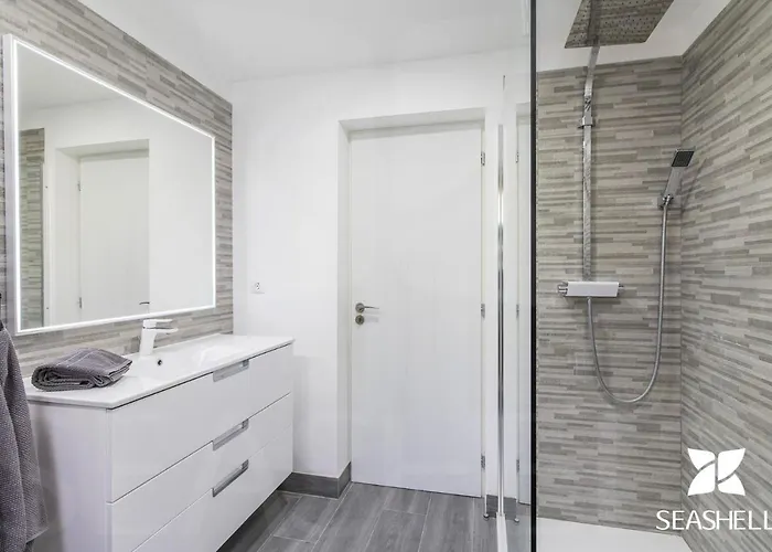 Isabelle - ヴィラ ローレ